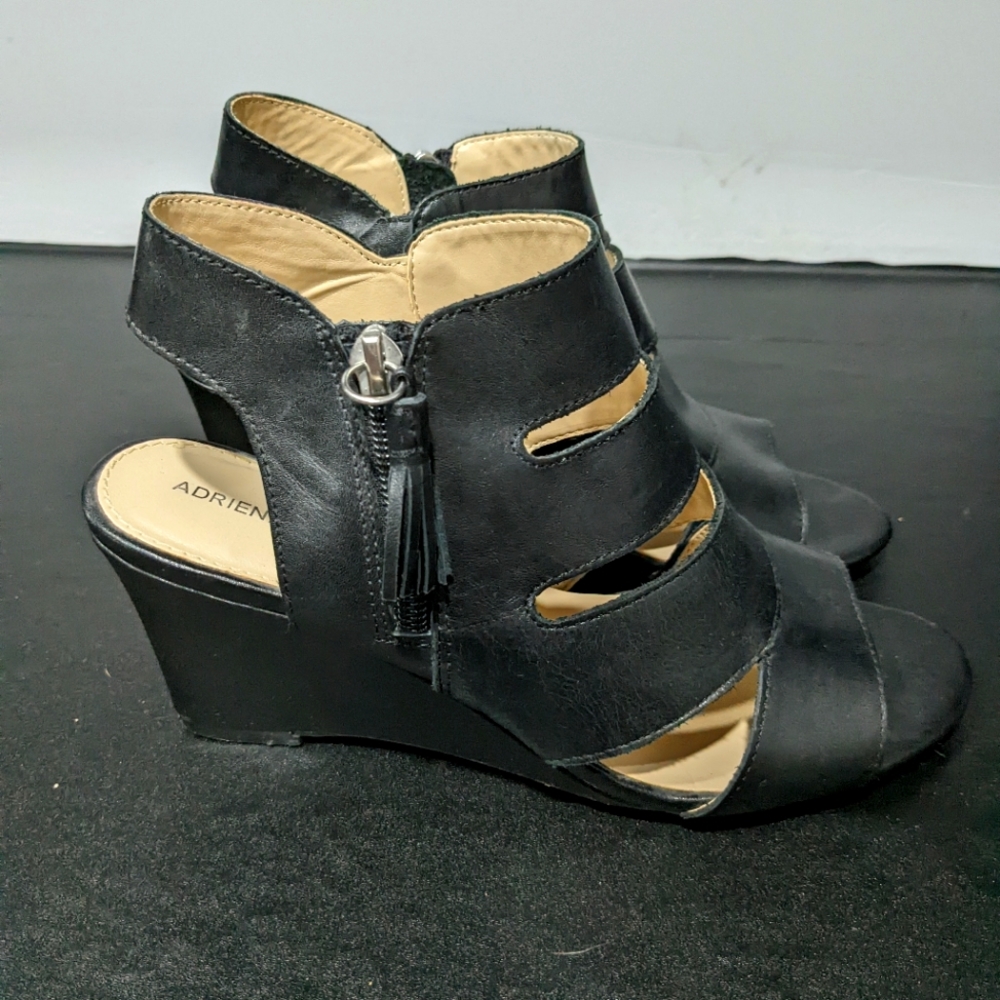 Adrienne vittadini heeled sandals